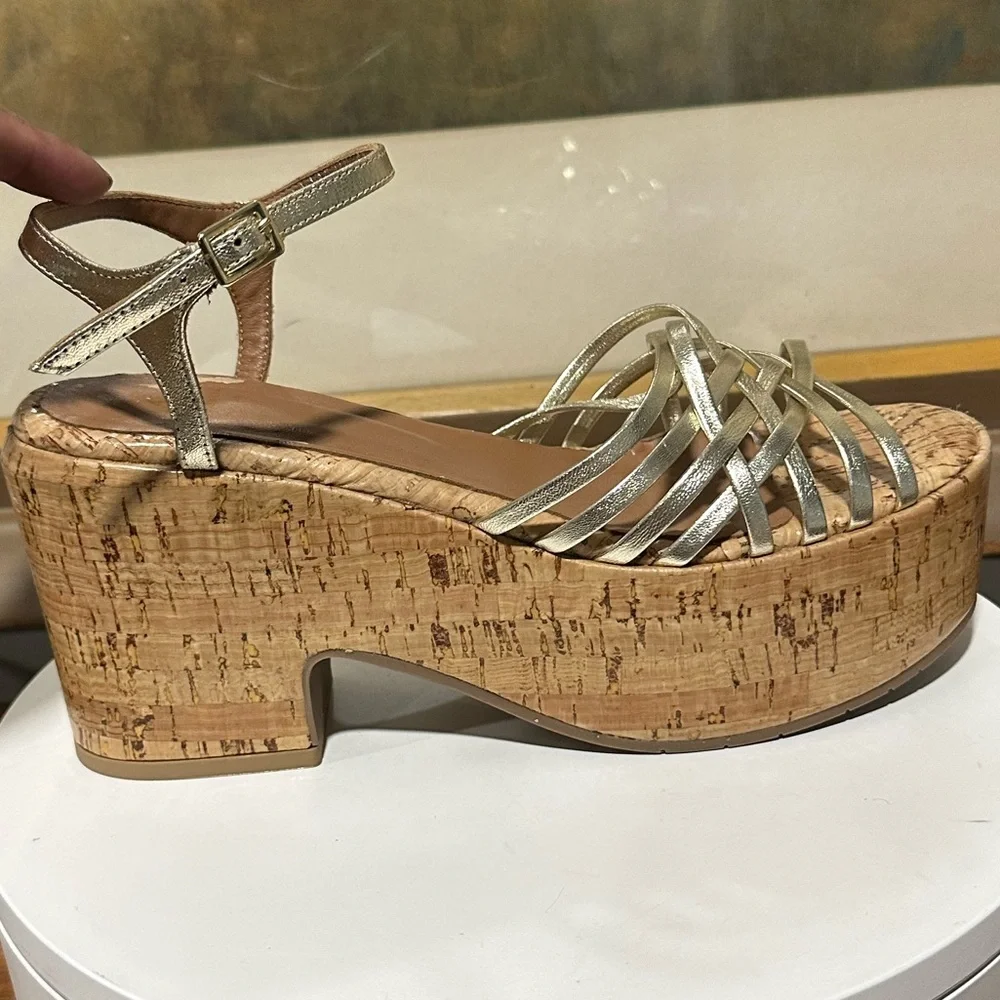 🌹AQUATALIA🌹 Elene Block Heel Platform Sandal Size: 10